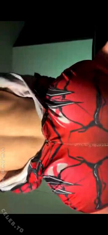 Full leaked Yololary private onlyfans photo