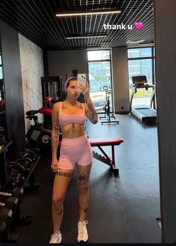 Full leaked Young leosia private onlyfans photo
