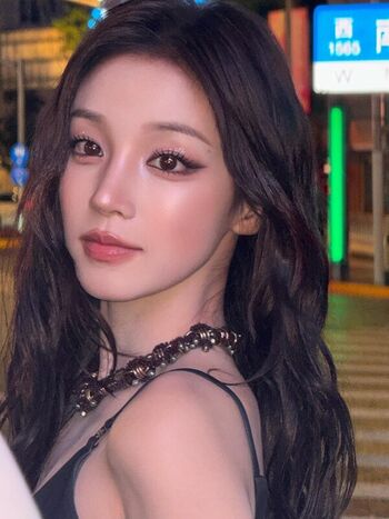 Full leaked Yuqi private onlyfans photo