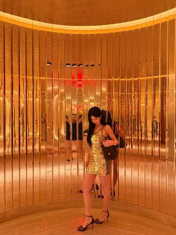 Full leaked Zhang xinmu  page private onlyfans photo